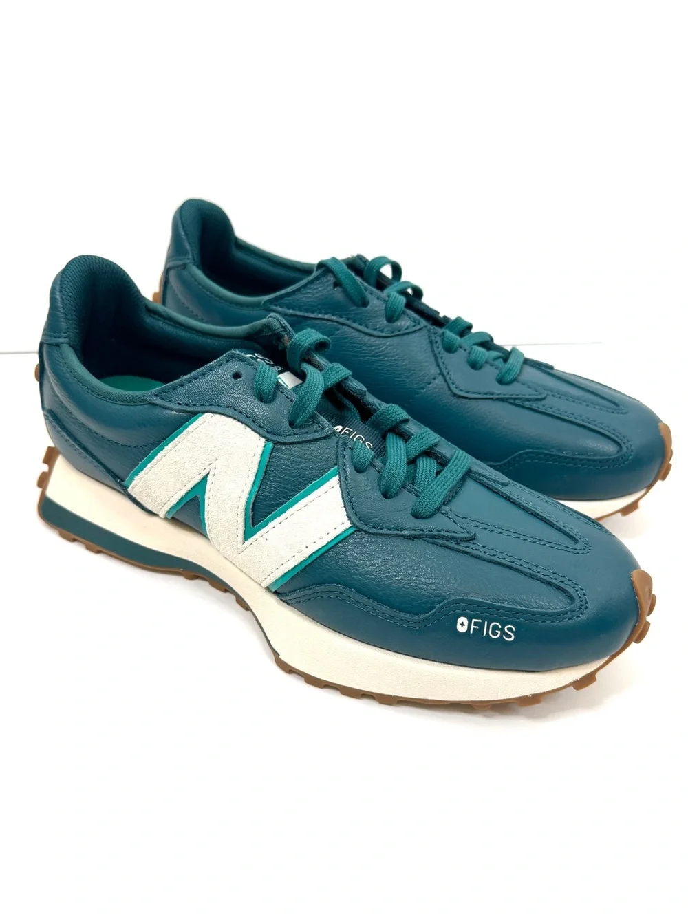 NEW BALANCE x FIGS 327 Sneakers NEW Size 11 Caribbean Blue